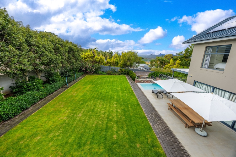 5 Bedroom Property for Sale in Aurora Western Cape